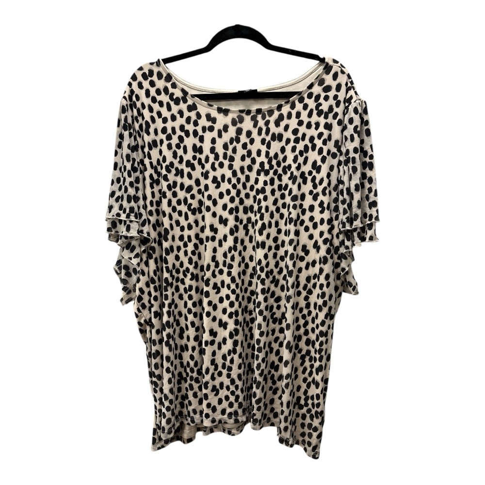 Torrid Cream and White Flutter Sleeve Blouse with Relaxed Fit